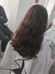 -LILI·HAIR SALON理理造型