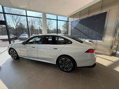 -北京京宝行宝马4S店(闵庄路店)