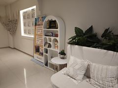 -朗韵钢琴学校(中环金界店)