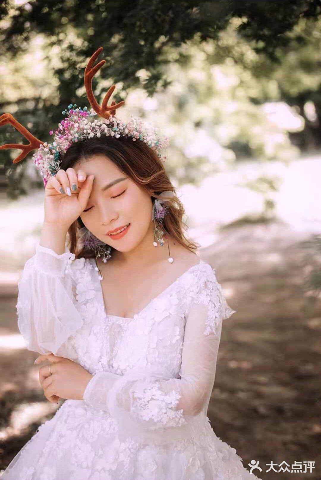 我们相信婚纱中一定要到20年后还能让人热泪盈眶-