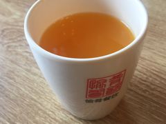 -愉肴麻辣香锅(中山路店)