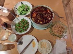 -渝信川菜 · 川味家常菜(财富购物中心店)