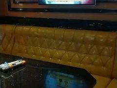 -欢乐迪KTV(南坪上海城店)