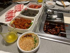 -海底捞火锅(宝龙广场夜宵主题店)