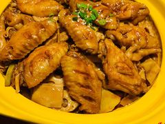 鸡翅-多嘴肉蟹煲(万达店)
