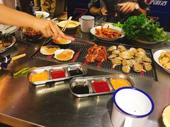 -马路牙子地桌烤肉(工体店)