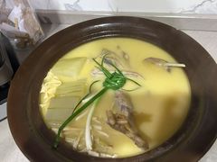 -泓历皇朝酒店(东亭店)
