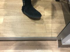 -UGG(燕莎奥特莱斯购物中心店)