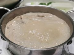 -红鼎豆捞·非遗鲍皇汤火锅(宝丰路店)