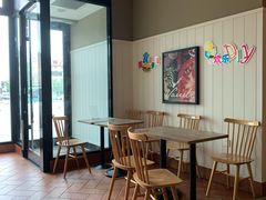 用餐区-肯德基(华太店)
