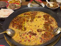 -沸炉重庆老火锅(军事博物馆店)