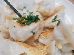 -三好食堂(煎饺·馄饨·肉饼米线·盛世广场店)