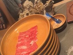 -牛YO寿喜烧·铁板烧和牛火锅自助(市府恒隆店)
