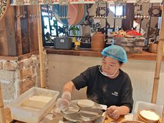 -包整·丝娃娃(甲秀楼景观店)