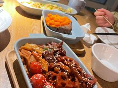 -蜜桃餐厅·伴山(湖滨商业街店)