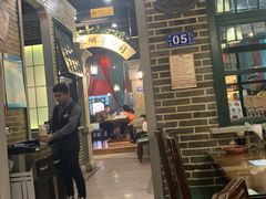 -东口码头·烧鸽子·鱼头泡饼·地方菜(金鹰悦城店)