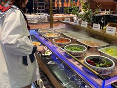 自助取餐区-汉江山料理级自助烤肉黑金冠(周口好吃城店)