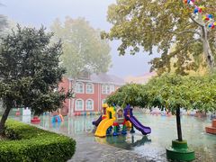 -红黄蓝幼儿园(颐东苑店)