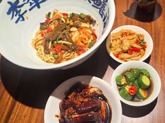 -李犟大爆鳝面·手工蟹黄包(湖滨西湖店)