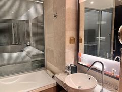 -上海龙之梦万丽酒店