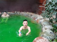 -灵秀温泉