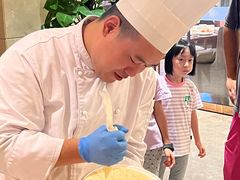 -青岛即墨希尔顿逸林酒店·開自助餐厅