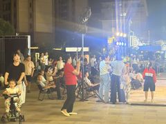 -诚毅广场(地铁站)