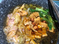 -八月美食小馆(银泰城总店)