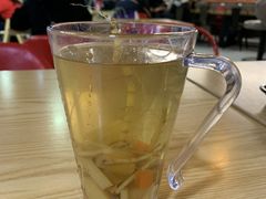 茅根竹蔗水-津津飯堂