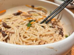 鸡丝凉米线-云海肴云南菜(正大广场店)