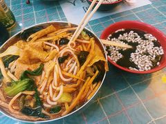 -红鼻子桂林米粉(金唐新光界店)
