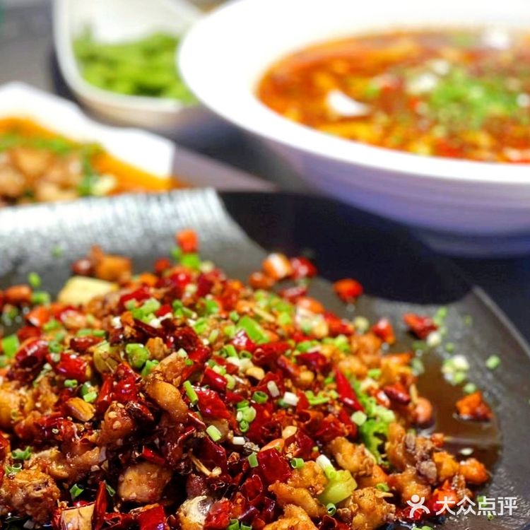 不椒不造香满堂 | 像一张名片一样，开到哪里火到里