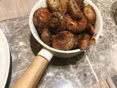 炒蘑菇-Hurricane's Grill 飓风牛排