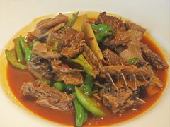 -河畔春天时尚餐厅