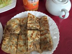 -溢心园香河肉饼总店