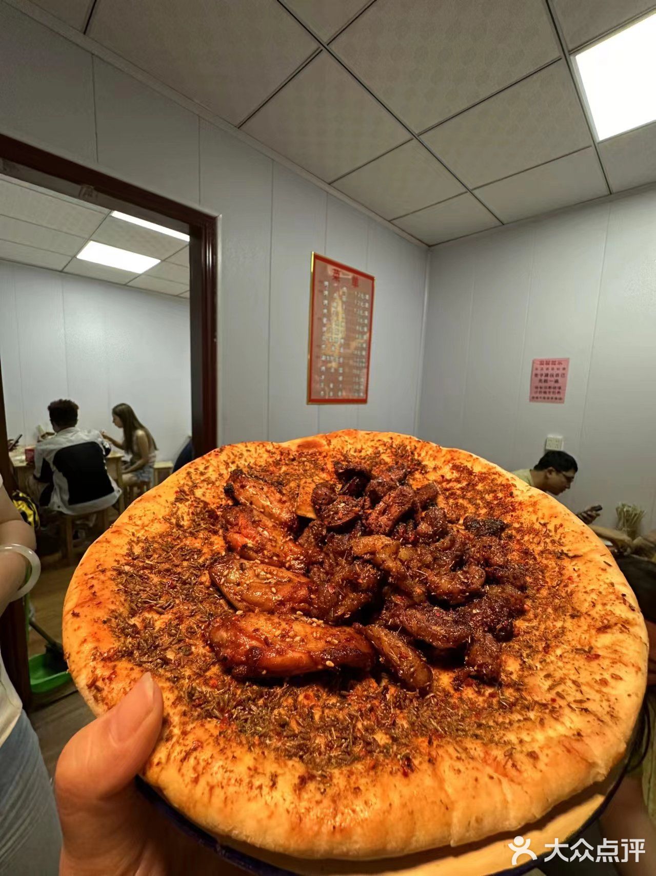 藏在巷子里的宝藏烤肉就是这家！！！