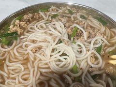 -正宗杨记普洱酸醋米线(总店)