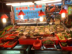 -六合夜市