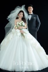-乐派诗婚纱摄影
