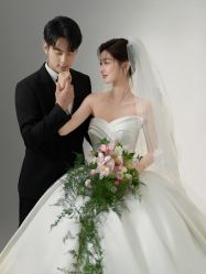 -雅云婚纱摄影工作室旗舰店