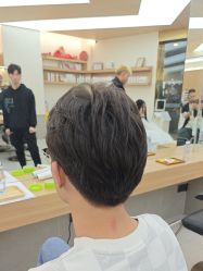 点击看大图 -川和潮人漂色·烫染·接发