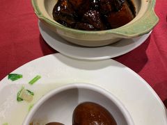 红烧肉加蛋-老吉士酒家(天平路店)