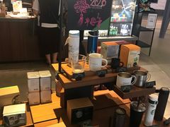 -星巴克(七宝领展广场1F店)