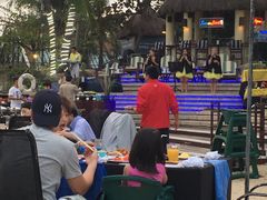 -亚龙湾喜来登·美景台大堂吧