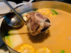 -肥仔文澳门猪骨煲(南京西路店)
