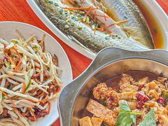 -丹水桥地锅鱼·翘嘴鲌·地方特色全鱼宴(丹江口大坝店)