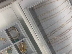-玉凡奢侈品黄金回收