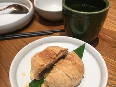 玫瑰鲜花饼-云海肴云南菜·蒸汽石锅鱼(北京良乡华冠店)