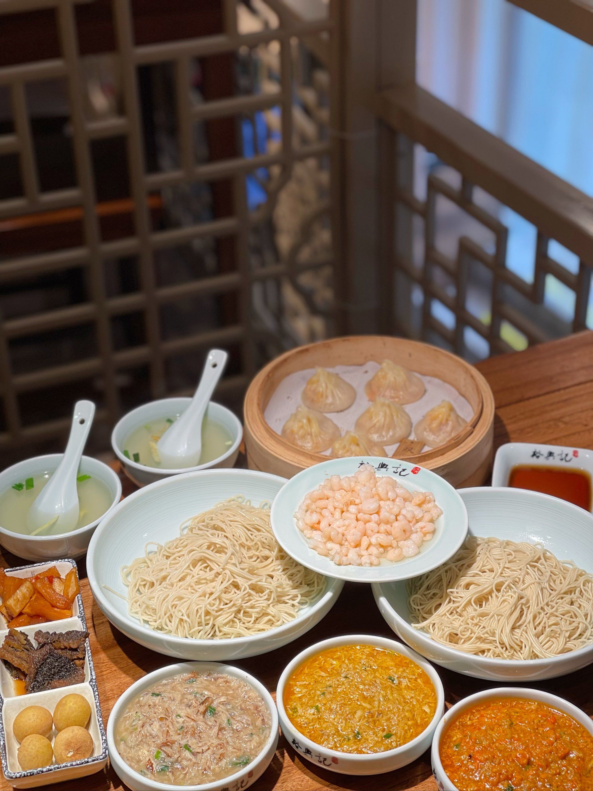 一家百年老字号面馆,是上海人过年必吃的地方!