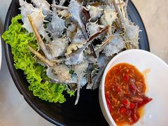 -大树下海鲜饭店
